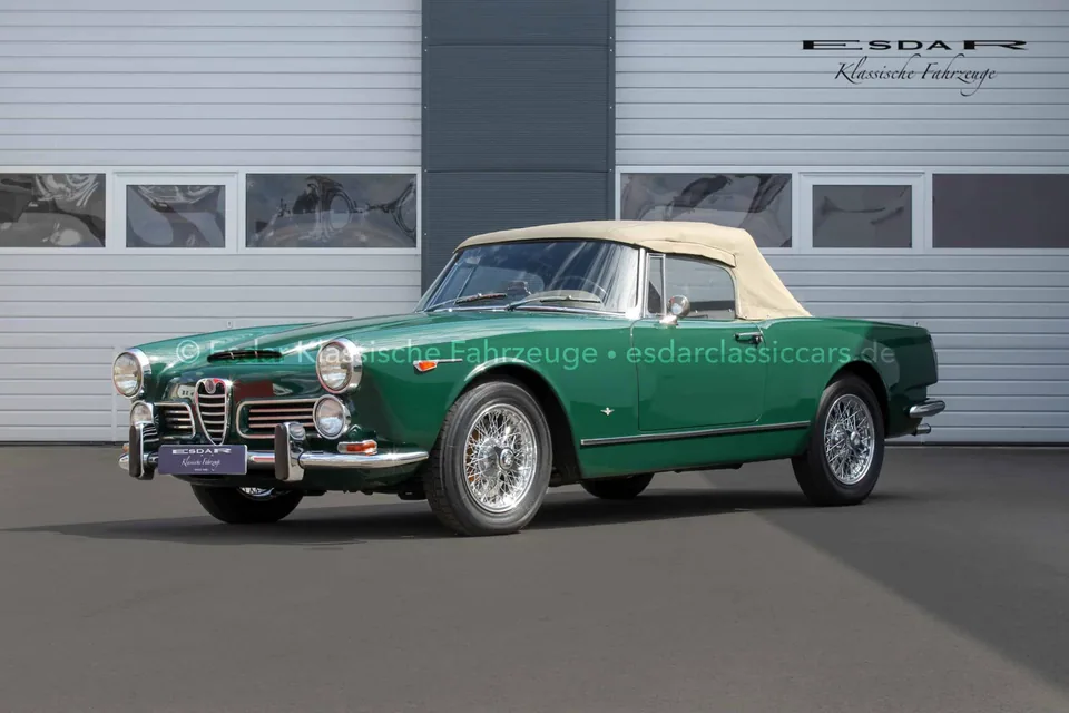 Alfa Romeo Touring Spider