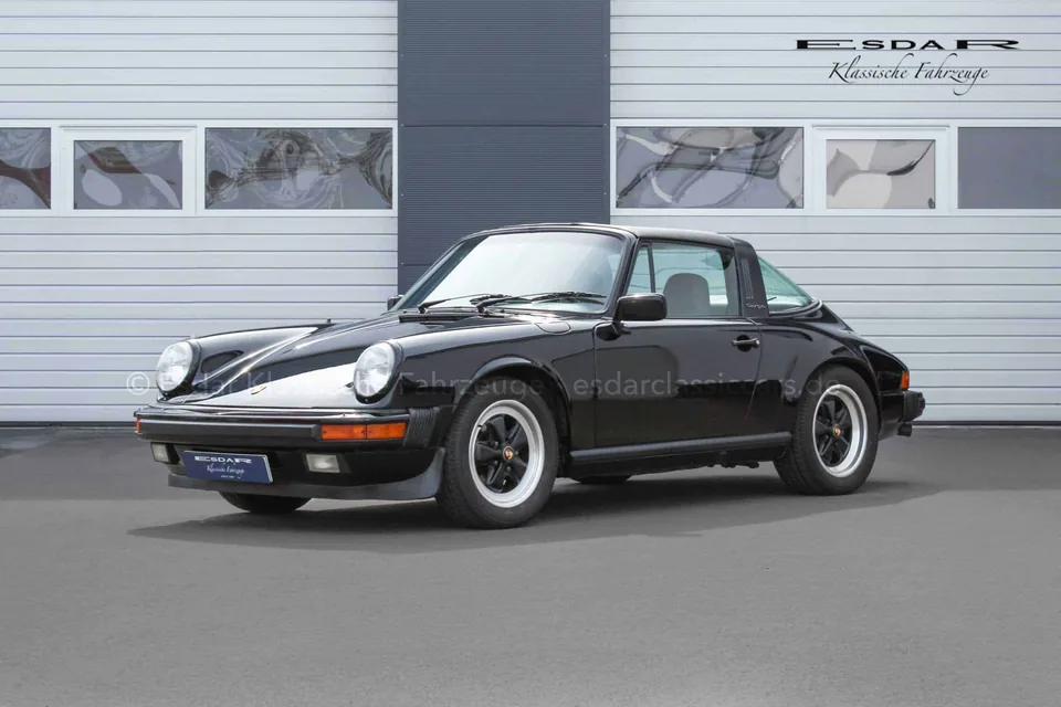 Porsche 911 Carrera Targa