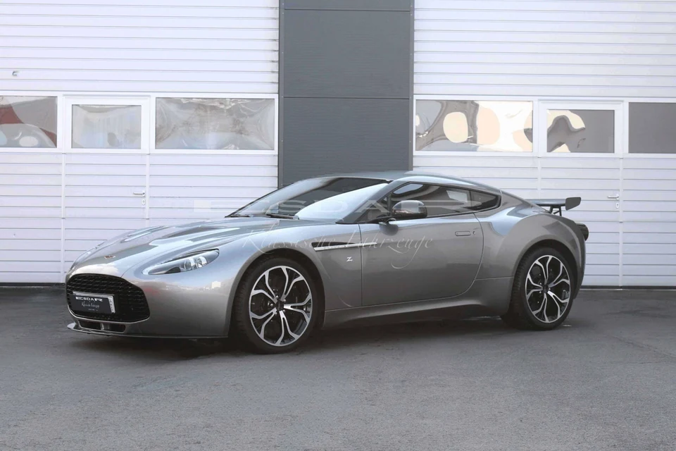 Aston Martin V12 Zagato 2013
