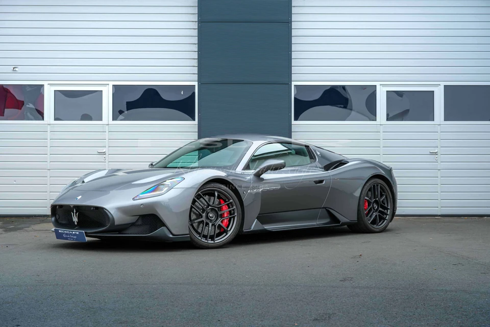 Maserati MC20 2021